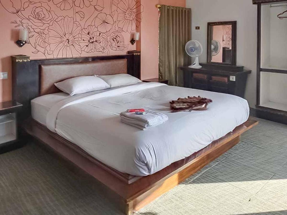 Hotel Ananda Syariah Redpartner 부키팅기 외부 사진