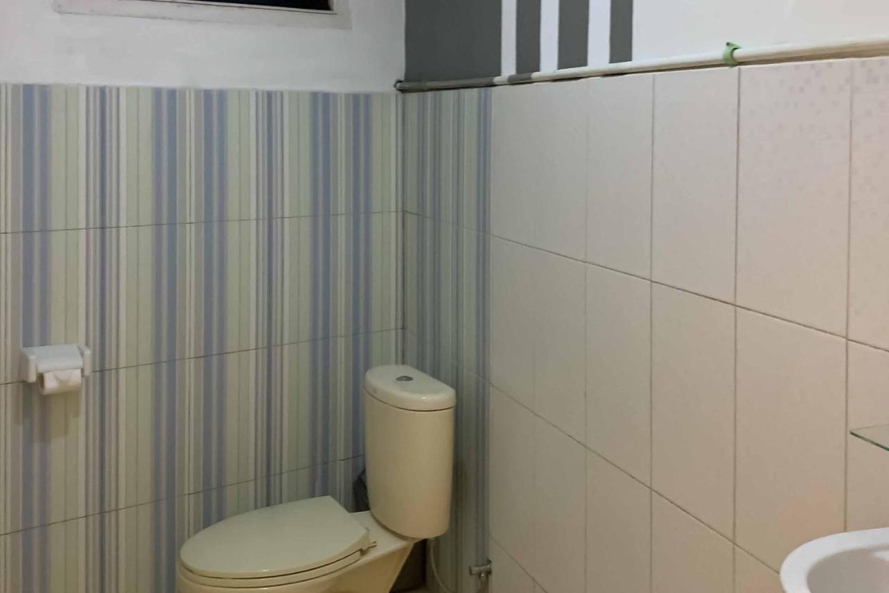 Hotel Ananda Syariah Redpartner 부키팅기 외부 사진