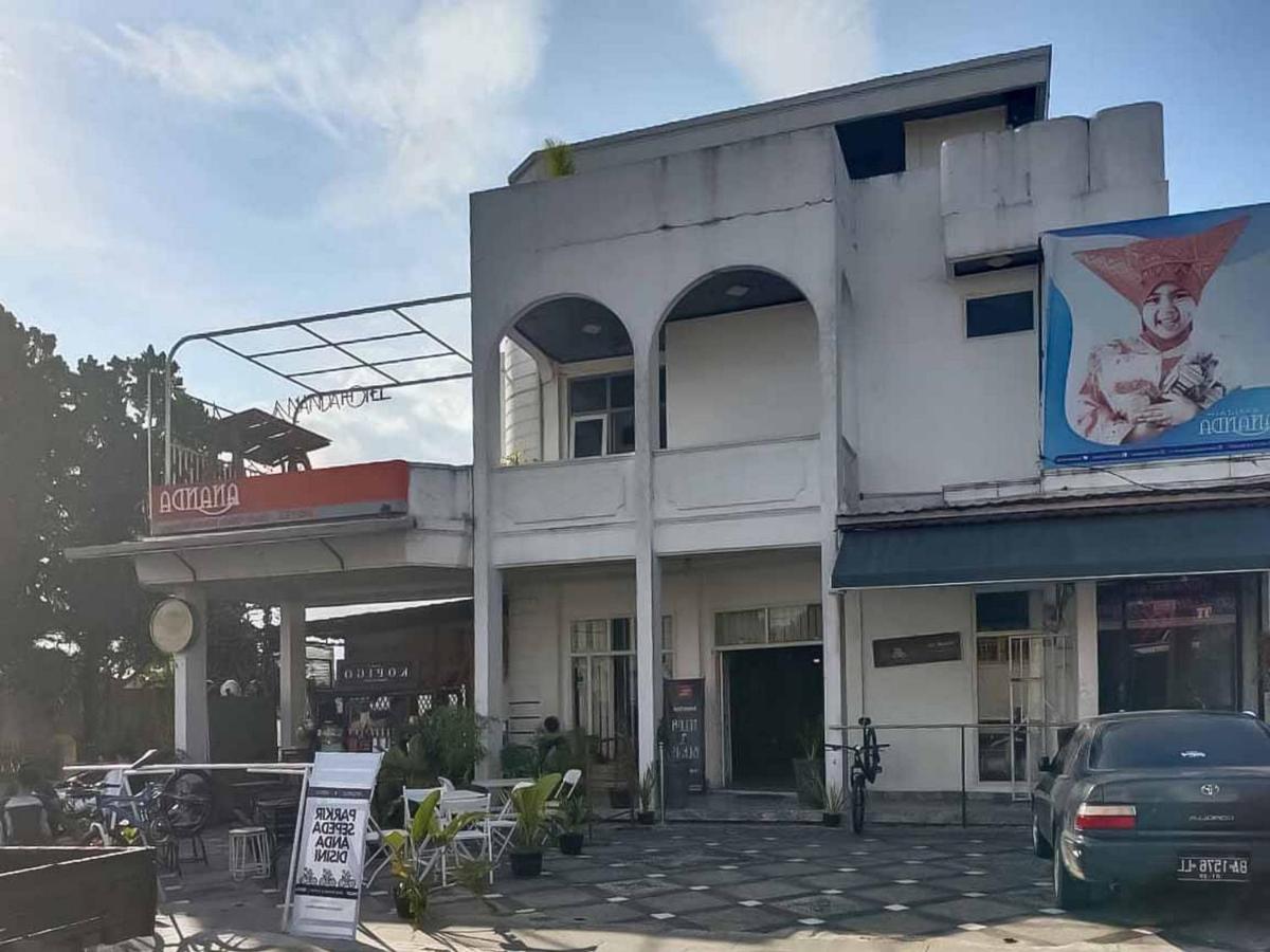 Hotel Ananda Syariah Redpartner 부키팅기 외부 사진